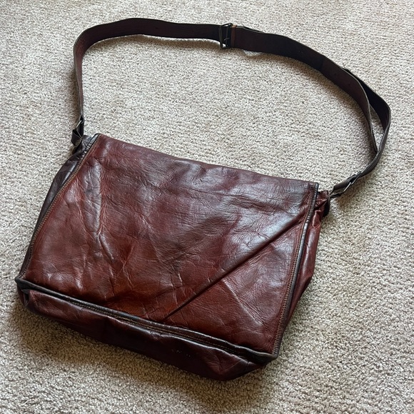 VTG 60’s Leather Satchel / Messenger Bag - Picture 5 of 7